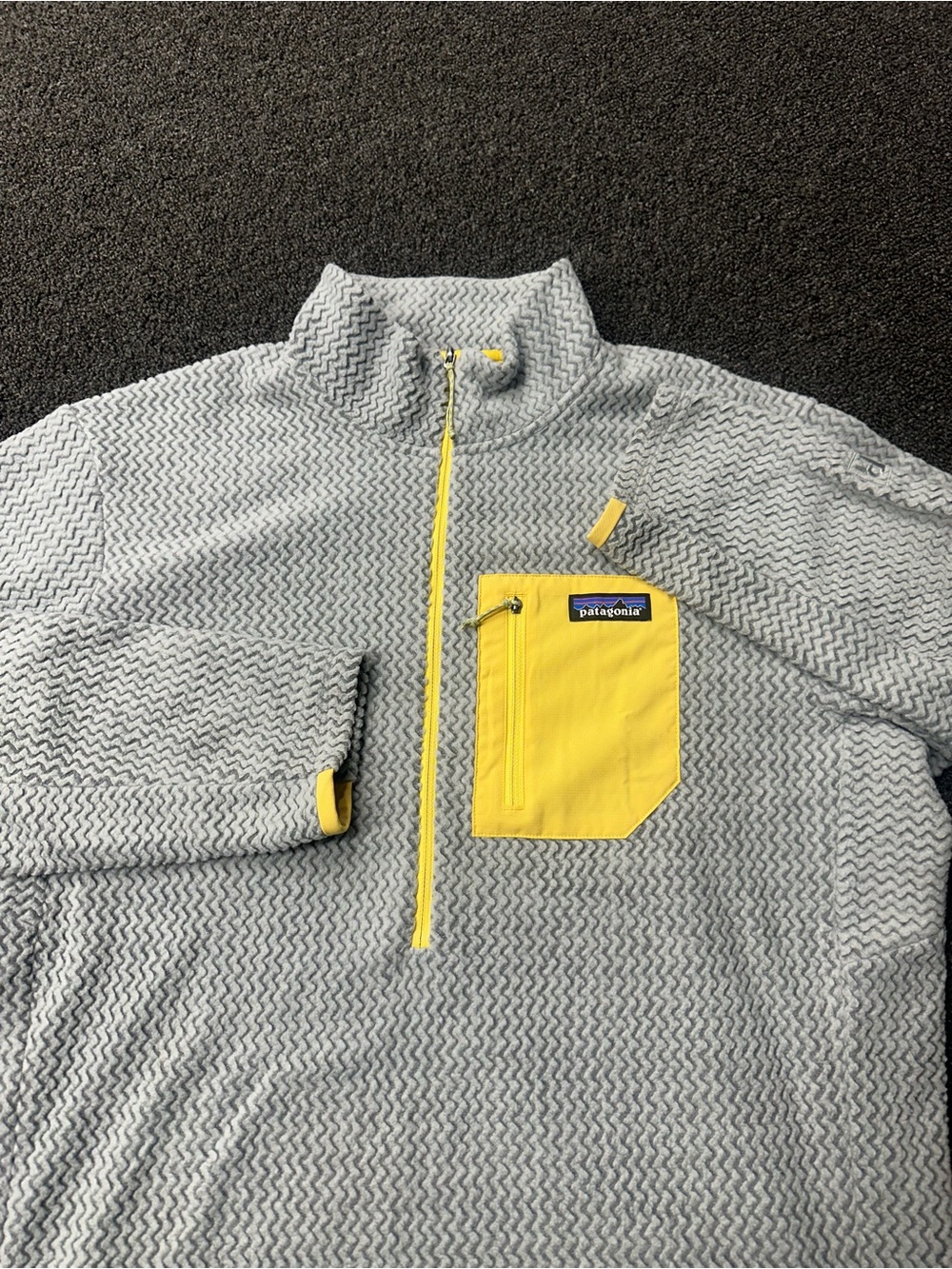 Patagonia R1 Air Zip Neck Mens L Grey Yellow Fleece Pullover 40245